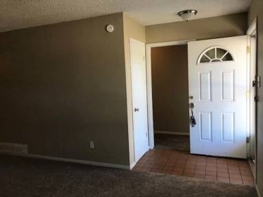 Main picture of 5234 Burbank Dr