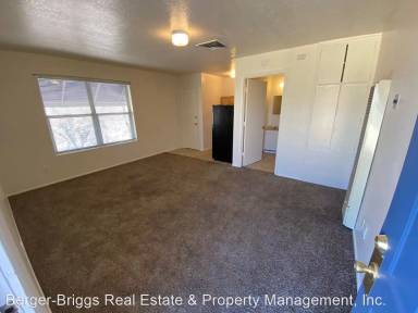 Main picture of 1320 Dr Martin Luther King Jr Ave NE