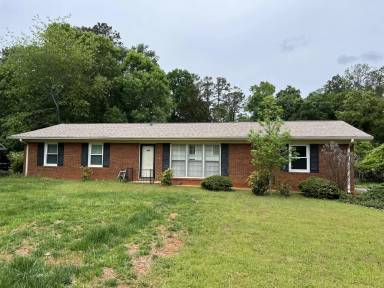 Main picture of 219 Cavalier Rd