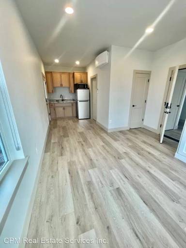 Main picture of 166 N Mountain Ave
