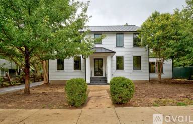 Main picture of 1110 W 22nd St