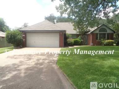Main picture of 2200 Heights Dr