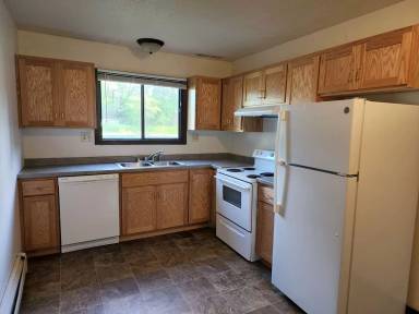 Main picture of 650 1st St SE