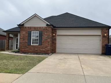 Main picture of 6004 SE 70th St