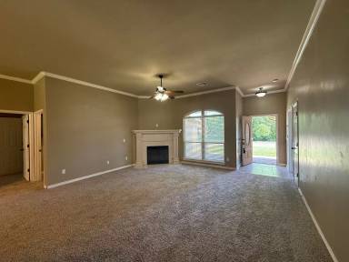 Main picture of 9912 SW 36th St