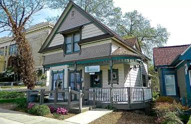 Main picture of 1273 Lincoln Way