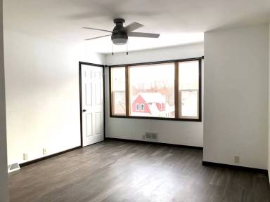 Main picture of 122 W Cedar St