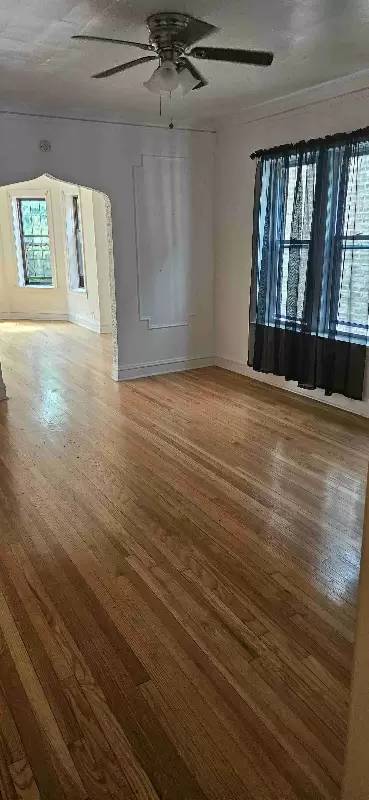 Main picture of 8119 S Vernon Ave