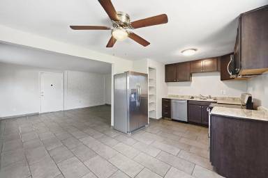 Main picture of 875 S Quebec St