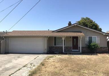 Main picture of 24765 Calaroga Ave