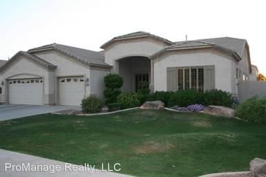 Main picture of 2696 S Tucana Ct