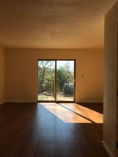 Main picture of 807 Knox Ave