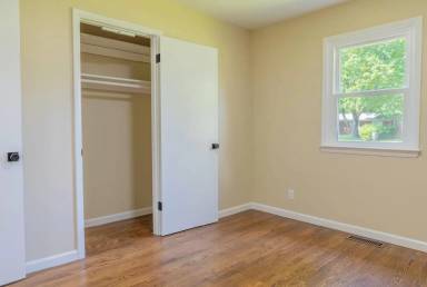 Main picture of 462 Woodview Dr