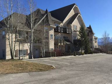 Main picture of 350 Fairway Dr
