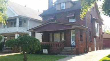 Main picture of 3452 W 95th St
