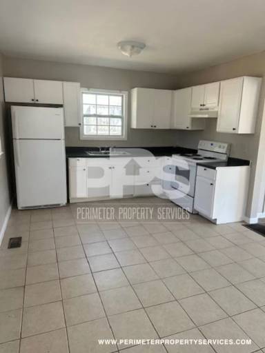 Main picture of 450 Forrest Ridge Dr NW