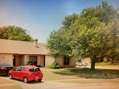 Main picture of 4715 Echo Bend Cir