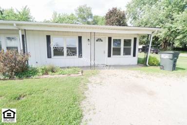 Main picture of 711 Lake Ave