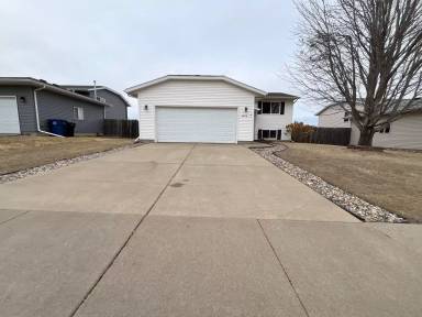 Main picture of 4604 W Oregon St