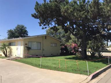 Main picture of 139 E 13th Ave