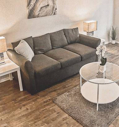 Main picture of 946 Bronx Park S