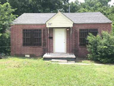 Main picture of 2013 N Page Ave