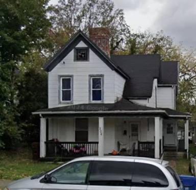Main picture of 204 S Maple St
