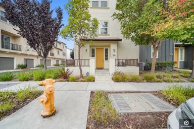 Main picture of 650 Macabee Way