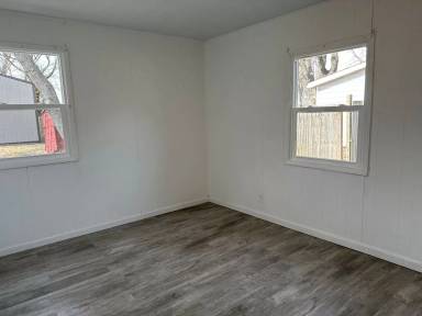 Main picture of 403 S State St