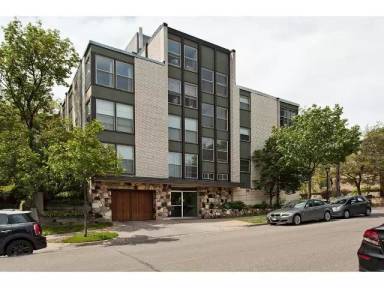 Main picture of 821 Douglas Ave