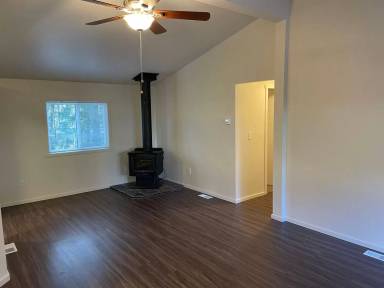 Main picture of 4529 Siesta Pl