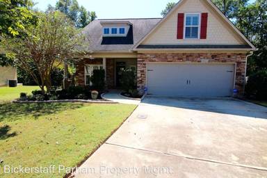 Main picture of 1028 Silver Lake Dr