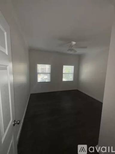 Main picture of 1430 13th Pl S