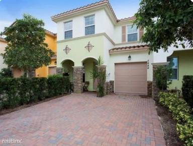 Main picture of 7846 SW 52nd Pl