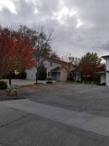 Main picture of 1830 W Crouse St