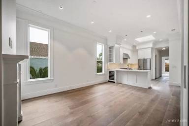 Main picture of 1600 Fell St