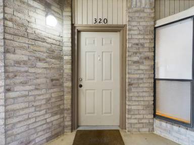 Main picture of 3316 Guadalupe St