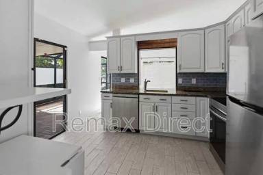 Main picture of 4567 Brook Dr