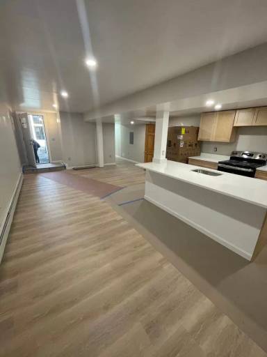 Main picture of 215 Saint Paul St