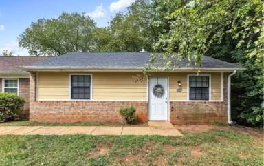 Main picture of 230 Kentucky Dr