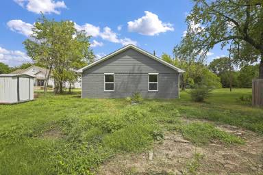 Main picture of 317 Jones St