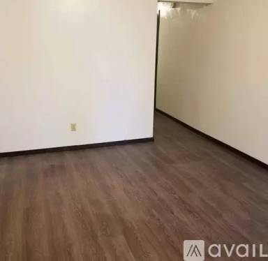 Main picture of 2677 Cochran St