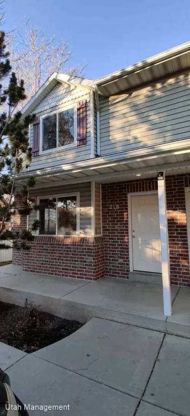 Main picture of 218 13th St