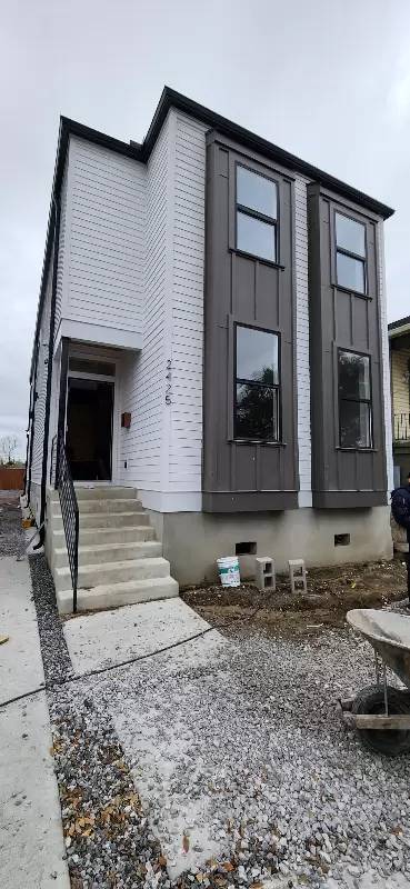 Main picture of 2427 Franklin Ave