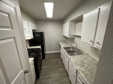 Main picture of 642 Morningview Dr
