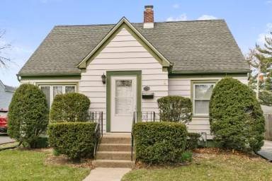 Main picture of 3256 186th St