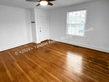 Main picture of 1602 16th Ave S