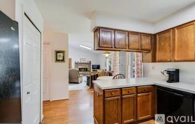 Main picture of 15411 Pine Tree Ct