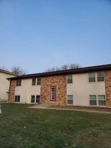 Main picture of 809 May Ct