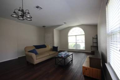 Main picture of 14606 Rumfeldt St